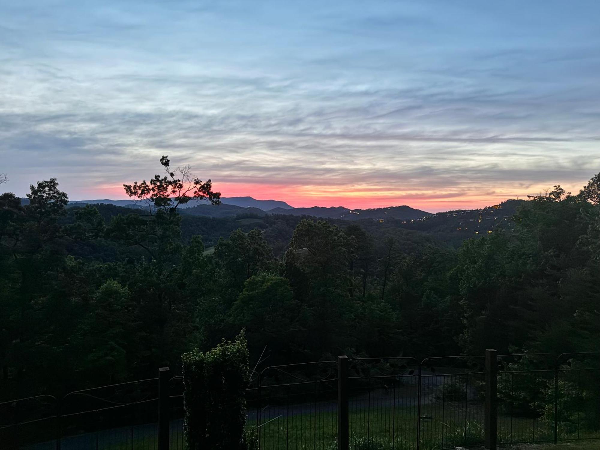 Smoky Best - Glowing Twilight Pigeon Forge Εξωτερικό φωτογραφία